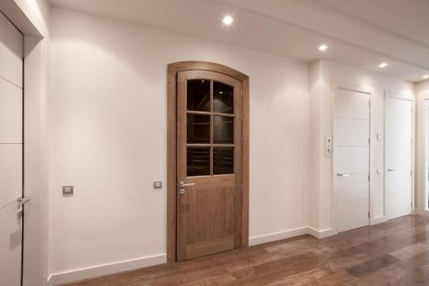 House à vendre à Alella, Barcelona, Espagne, 5 chambres, 1001 m2 No. 167349 - photo 22