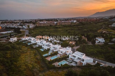 Villa zum Verkauf Estepona, Malaga, Spanien 4 Schlafzimmer, 384 m2 Nr. 52787 - Foto 16