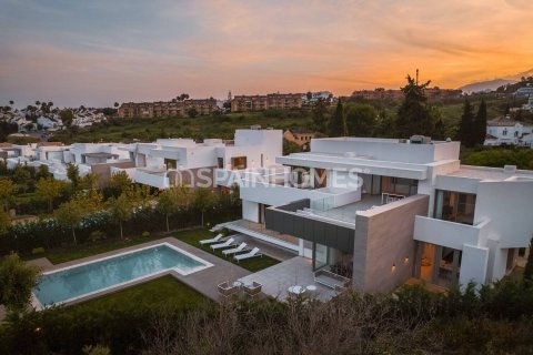 Villa zum Verkauf Estepona, Malaga, Spanien 4 Schlafzimmer, 384 m2 Nr. 52787 - Foto 14