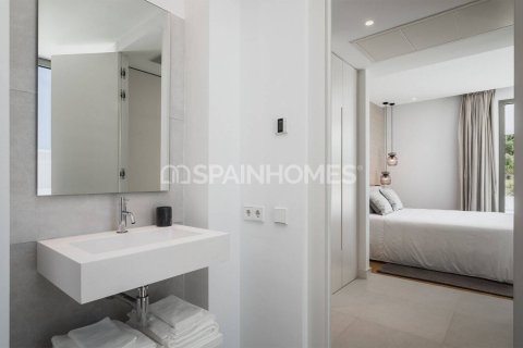 Villa zum Verkauf Estepona, Malaga, Spanien 4 Schlafzimmer, 384 m2 Nr. 52787 - Foto 23