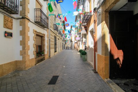 Kaupunkipientalo Benissa, Alicante, Espanja 7 makuuhuonetta, 330 m2 No. 183684