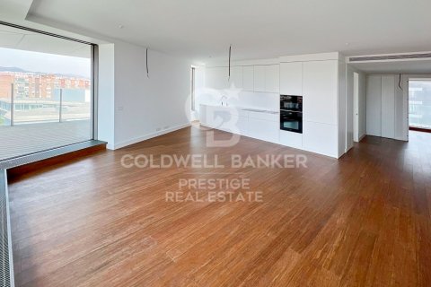 Apartment for sale in Barcelona, Spain 2 bedrooms, 140 sq.m. No. 160303 - photo 4