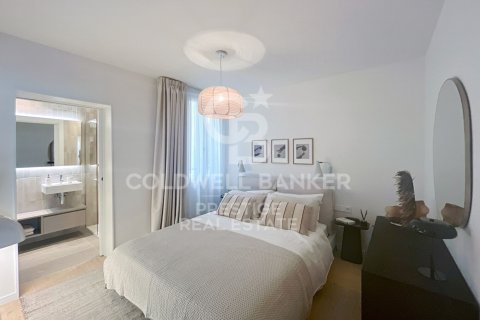 Продажа квартиры в Барселона, Испания 2 спальни, 137м2 №160302 - фото 11