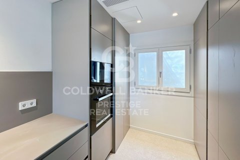 Продажа пентхауса в Барселона, Испания 2 спальни, 122м2 №160299 - фото 15