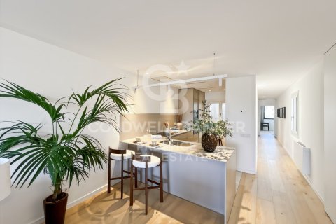 Продажа пентхауса в Барселона, Испания 2 спальни, 122м2 №160299 - фото 10
