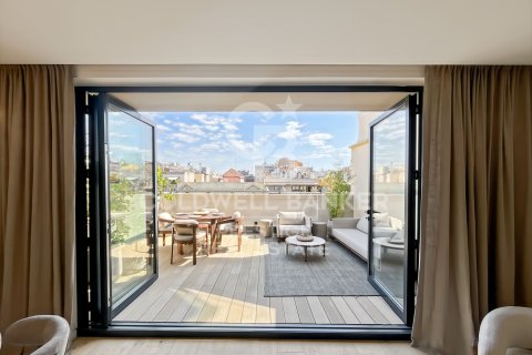 Продажа пентхауса в Барселона, Испания 2 спальни, 122м2 №160299 - фото 2
