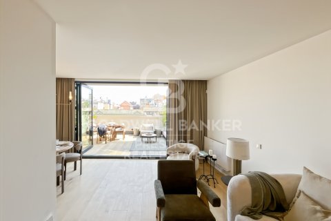 Продажа пентхауса в Барселона, Испания 2 спальни, 122м2 №160299 - фото 12