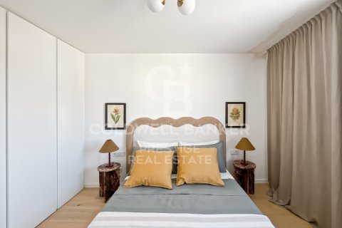 Продажа пентхауса в Барселона, Испания 2 спальни, 122м2 №160299 - фото 26