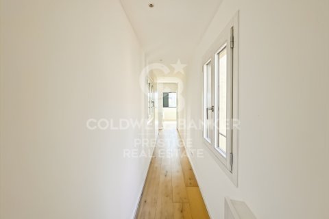 Продажа пентхауса в Барселона, Испания 2 спальни, 122м2 №160299 - фото 17
