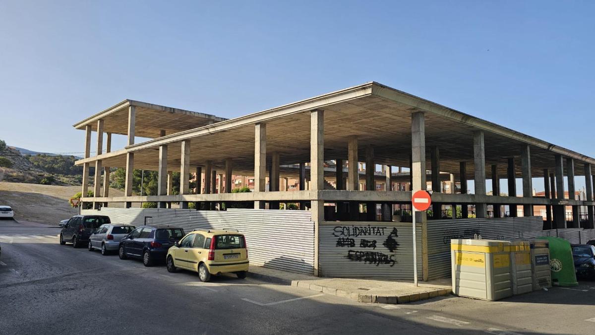 Liikekiinteistö Petrer, Alicante, Espanja 1200 m2 No. 148901