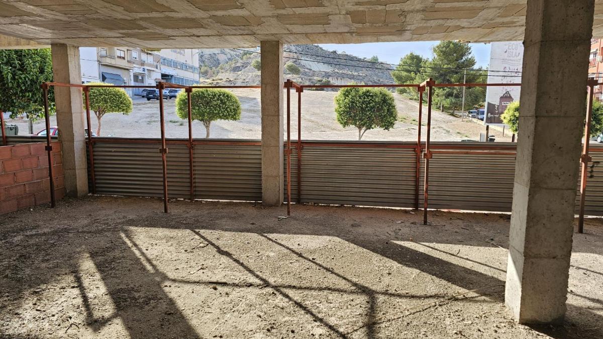 Liikekiinteistö Petrer, Alicante, Espanja 1200 m2 No. 148901