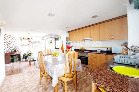 Penthouse w Guardamar del Segura, Alicante, Hiszpania 3 sypialnie, 123 mkw. nr 148907 – zdjęcie 9