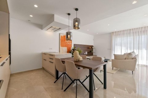 House for sale in Benijofar, Alicante, Spain 3 bedrooms, 193 sq.m. No. 148906 - photo 9