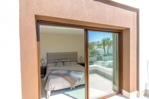 House for sale in Benijofar, Alicante, Spain 3 bedrooms, 193 sq.m. No. 148906 - photo 30