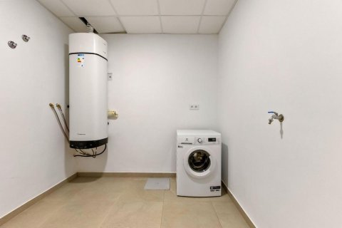 House for sale in Benijofar, Alicante, Spain 3 bedrooms, 193 sq.m. No. 148906 - photo 15