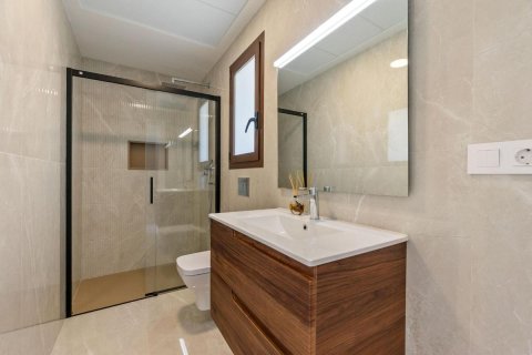 House for sale in Benijofar, Alicante, Spain 3 bedrooms, 193 sq.m. No. 148906 - photo 12