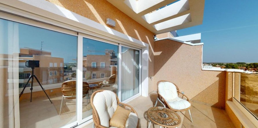 Apartment in Pilar de la Horadada, Alicante, Spain 3 bedrooms, 100 sq.m. No. 148904