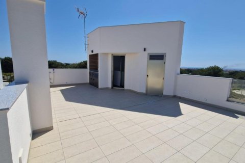 Villa for sale in Pilar de la Horadada, Alicante, Spain 3 bedrooms, 127 sq.m. No. 148903 - photo 6