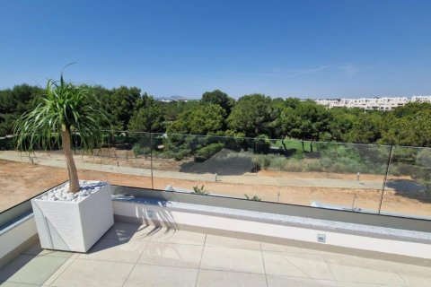 Villa for sale in Pilar de la Horadada, Alicante, Spain 3 bedrooms, 127 sq.m. No. 148903 - photo 10