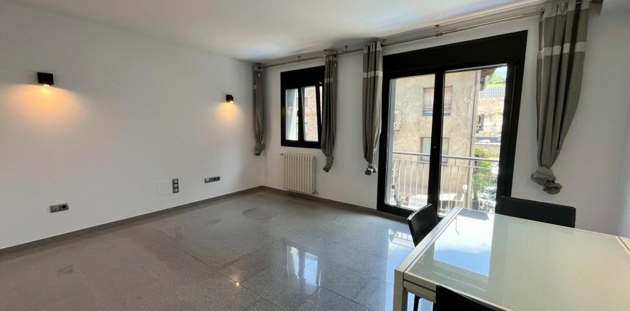 Apartment in Principado De Andorra (Ninguna Poblacion Tiene C.P.), Lleida, Spain 3 bedrooms, 116 sq.m. No. 160511