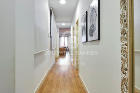 Аренда квартиры в Барселона, Испания 2 спальни,  №160513 - фото 15