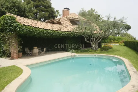 House in Barcelona, Spain 5 bedrooms, 678 sq.m. No. 167126