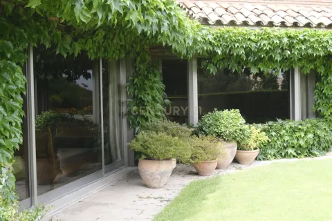 House for sale in Barcelona, Spain 5 bedrooms, 678 sq.m. No. 167126 - photo 22