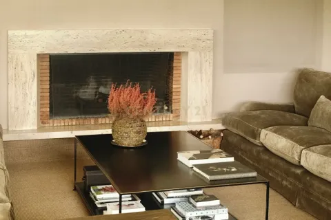 House for sale in Barcelona, Spain 5 bedrooms, 678 sq.m. No. 167126 - photo 6
