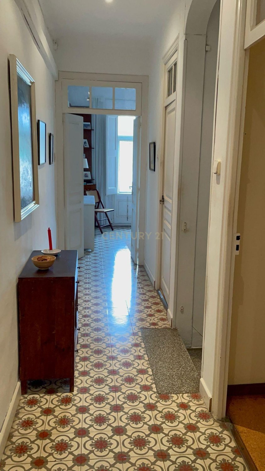 Hus i Sant Feliu de Llobregat, Barcelona, Spanien 4 sovrum, 200 kvm. Nr. 167124