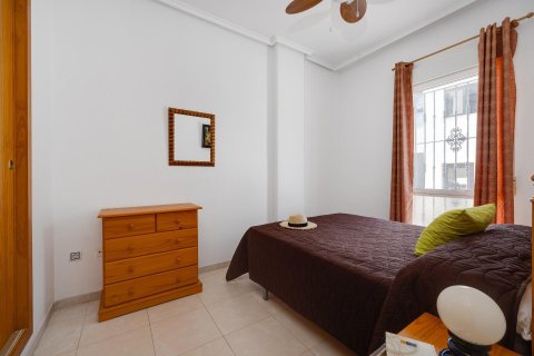 Apartment for sale in Torrevieja, Alicante, Spain 2 bedrooms, 65 sq.m. No. 195966 - photo 3