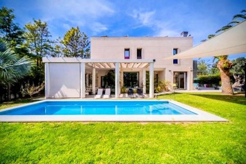 Villa in Alicante, Spanien 5 Schlafzimmer, 700 m2 Nr. 181184