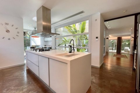 Villa zum Verkauf in Alicante, Spanien 5 Schlafzimmer, 700 m2 Nr. 181184 - Foto 15