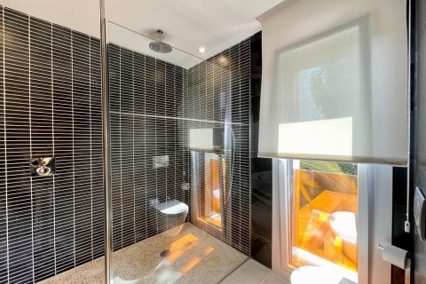Villa zum Verkauf in Alicante, Spanien 5 Schlafzimmer, 700 m2 Nr. 181184 - Foto 28