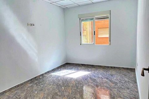 Apartment for sale in Alicante, Spain 3 bedrooms, 94 sq.m. No. 184631 - photo 6