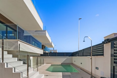 Villa till salu i Torrevieja, Alicante, Spanien 4 sovrum, 156 kvm. Nr. 180231 - foto 3