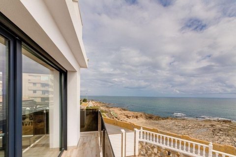 Huvila Torrevieja, Alicante, Espanja 4 makuuhuonetta, 210 m2 No. 180232