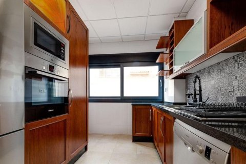 Villa till salu i Torrevieja, Alicante, Spanien 4 sovrum, 210 kvm. Nr. 180232 - foto 7