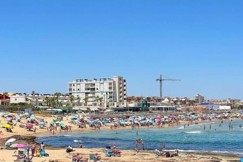 Villa till salu i Torrevieja, Alicante, Spanien 4 sovrum, 210 kvm. Nr. 180232 - foto 19
