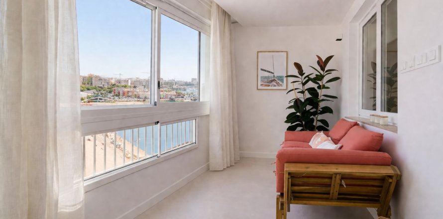 Appartamento a Torrevieja, Alicante, Spagna 110 mq. N° 165917