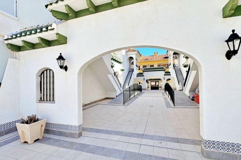 Huoneisto myytävänä Torrevieja, Alicante, Espanja, 1 makuuhuone, 44.99 m2 No. 165914 - kuva 5