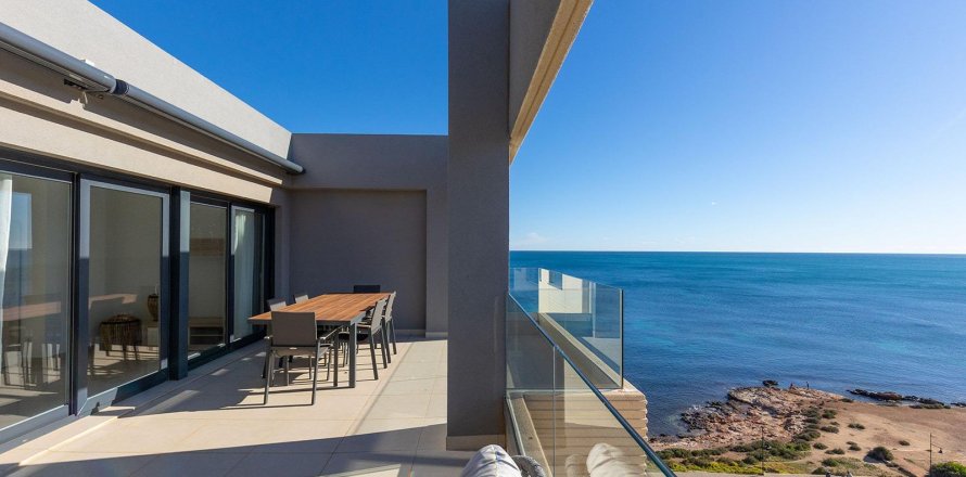 Attico a Torrevieja, Alicante, Spagna 3 camere da letto, 139 mq. N° 165912