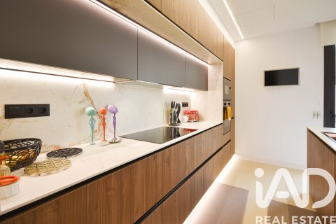 Продажа таухауса в Сан-Пере-де-Рибес, Барселона, Испания 5 спален, 371м2 №152701 - фото 8