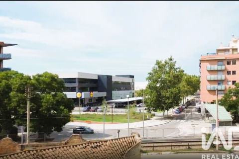 Apartament w Montcada i Reixac, Barcelona, Hiszpania 4 sypialnie, 121 mkw. nr 152698 – zdjęcie 23