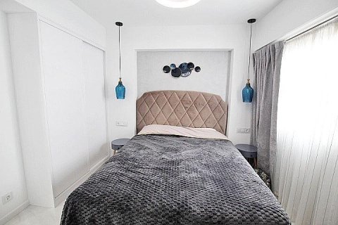 Apartment for sale in Torrevieja, Alicante, Spain 2 bedrooms, 99 sq.m. No. 144201 - photo 13