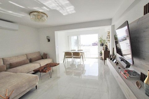 Apartment for sale in Torrevieja, Alicante, Spain 2 bedrooms, 99 sq.m. No. 144201 - photo 3