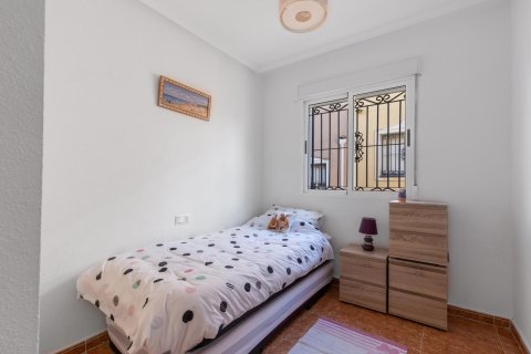 Rindu māja pārdošanā Villamartin, Alicante, Spānijā 3 istabas, 75 m2 Nr. 144196 - attēls 9