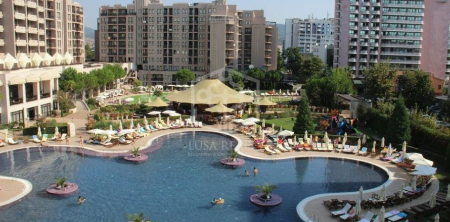 Liikekiinteistö Malaga, Espanja 200 makuuhuonetta, 15600 m2 No. 111005