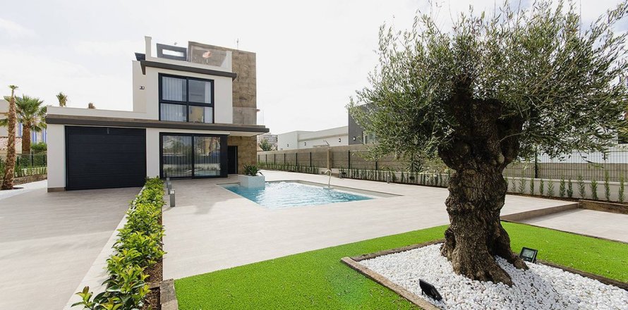 Villa à Dehesa De Campoamor, Alicante, Espagne 4 chambres,  No. 147325