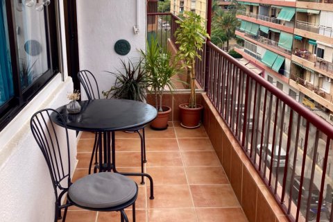 Продажа пентхауса в Аликанте, Испания 3 спальни, 83м2 №152411 - фото 28