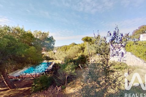 Продажа дома в Таррагона, Испания 9 спален, 429м2 №152407 - фото 5